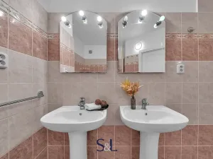 Pronájem bytu 3+1, Praha - Břevnov, Sartoriova, 108 m2