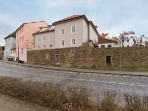 Pronájem bytu 2+kk, Jindřichův Hradec, nám. Míru, 58 m2