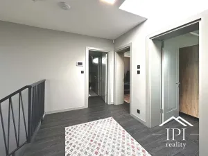 Prodej rodinného domu, Praha - Březiněves, Zvěřinových, 155 m2