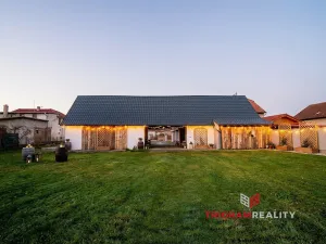 Prodej komerční, Skalice, 117 m2