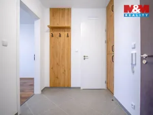 Pronájem bytu 2+kk, Praha, Stočesova, 53 m2