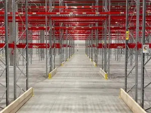 Pronájem skladu, Hostomice, 4948 m2