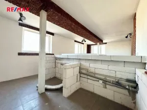 Prodej obchodního prostoru, Jindřichův Hradec, 150 m2