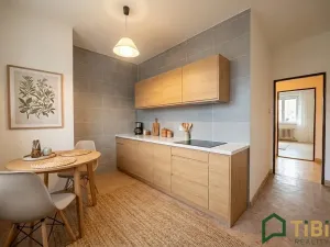 Prodej bytu 2+1, Olomouc, Zamykalova, 70 m2