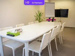 Pronájem kanceláře, Praha - Karlín, Sokolovská, 311 m2