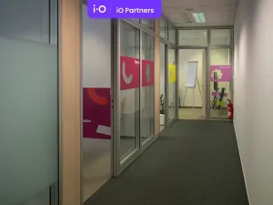 Pronájem kanceláře, Praha - Karlín, Sokolovská, 311 m2