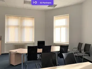 Pronájem kanceláře, Praha - Nusle, Závišova, 526 m2