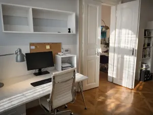 Pronájem kanceláře, Praha - Nové Město, Bolzanova, 80 m2