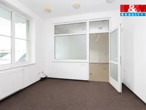 Prodej kanceláře, Hradec Králové - Slezské Předměstí, Vážní, 290 m2
