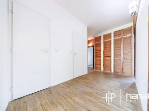 Prodej bytu 3+1, Olomouc, Družební, 78 m2