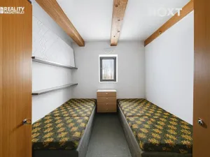 Prodej výrobních prostor, Hlubočany, 800 m2