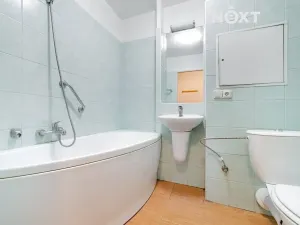 Pronájem bytu 2+kk, Praha - Prosek, Litvínovská, 45 m2