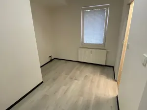 Pronájem bytu 1+kk, Praha - Hlubočepy, Na Zlíchově, 20 m2