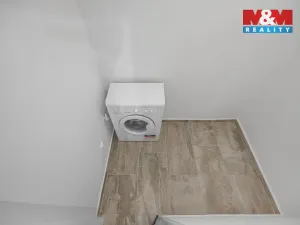 Pronájem bytu 3+1, Hradec Králové - Třebeš, Pod Strání, 77 m2