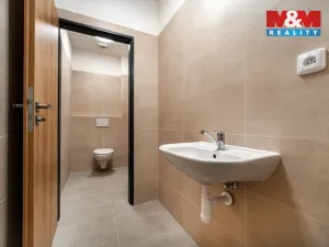 Prodej skladu, Cerekvice nad Loučnou - Pekla, 2380 m2