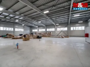 Pronájem skladu, Cerekvice nad Loučnou - Pekla, 2380 m2