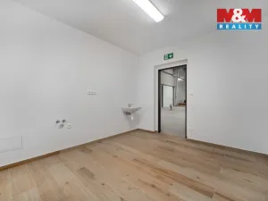 Pronájem skladu, Cerekvice nad Loučnou - Pekla, 2380 m2