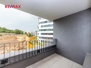 Pronájem bytu 2+kk, Praha - Radlice, U Komína, 53 m2