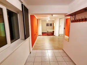 Pronájem kanceláře, Praha - Řepy, Žalanského, 53 m2