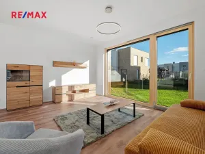 Prodej rodinného domu, Praha - Horní Počernice, Krotitelů, 197 m2