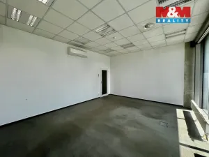 Pronájem kanceláře, Nupaky, Komerční, 200 m2