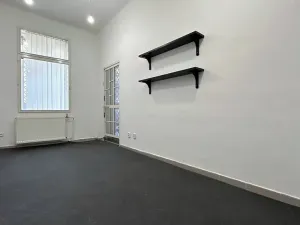 Pronájem skladu, Brno, Antonínská, 27 m2