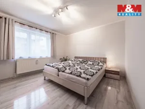 Prodej rodinného domu, Radonice, Růžičkova, 182 m2