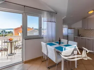 Prodej vícegeneračního domu, Medulin, Chorvatsko, Pošesi, 150 m2