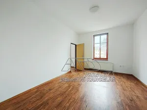 Pronájem atypického bytu, České Budějovice, 54 m2