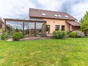 Prodej rodinného domu, Bříství, 375 m2