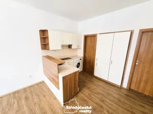Pronájem bytu 1+kk, Praha - Holešovice, V zákoutí, 32 m2