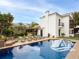 Prodej vily, Benahavís, Španělsko, 336 m2