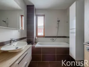 Prodej rodinného domu, Praha - Pitkovice, Lošáková, 137 m2