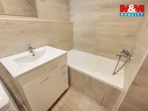 Prodej bytu 1+kk, Praha, Hlavatého, 27 m2