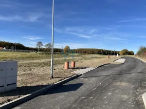 Prodej pozemku pro bydlení, Lipí, 937 m2