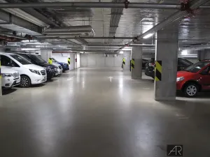 Pronájem garážového stání, Praha - Nusle, V Horkách, 14 m2