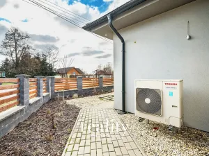 Prodej rodinného domu, Hrádek, 166 m2