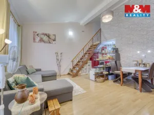 Prodej bytu 3+kk, Šestajovice, Komenského, 78 m2