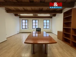 Pronájem kanceláře, Jihlava, Husova, 48 m2