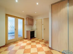 Pronájem bytu 2+1, Praha - Žižkov, Biskupcova, 69 m2