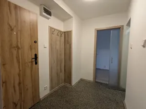 Pronájem bytu 2+kk, Meziboří, Okružní, 33 m2