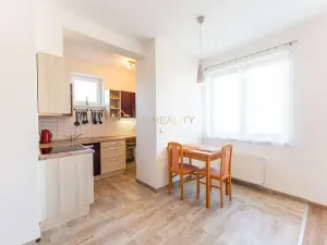 Pronájem bytu 1+kk, Olomouc, Jarmily Glazarové, 37 m2