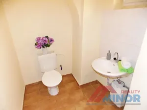 Pronájem kanceláře, Slaný, Husova, 40 m2