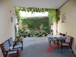 Pronájem kanceláře, Slaný, Husova, 40 m2