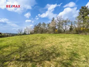 Prodej pozemku pro bydlení, Praha - Lochkov, 1550 m2