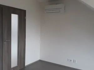 Pronájem bytu 2+kk, Hlušovice, Hlavní, 38 m2