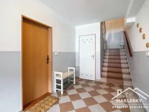 Prodej bytu 2+kk, Břežany II, 56 m2