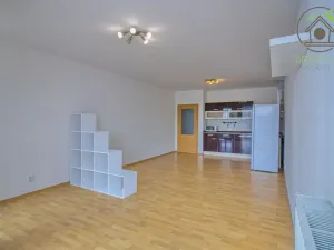 Prodej bytu 2+kk, Plzeň - Skvrňany, Waltrova, 72 m2