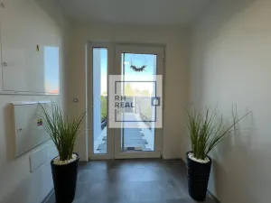 Pronájem bytu 2+kk, Třeboň - Třeboň II, Dana Bartoše, 45 m2