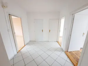 Prodej bytu 4+1, Praha - Troja, Mazurská, 92 m2